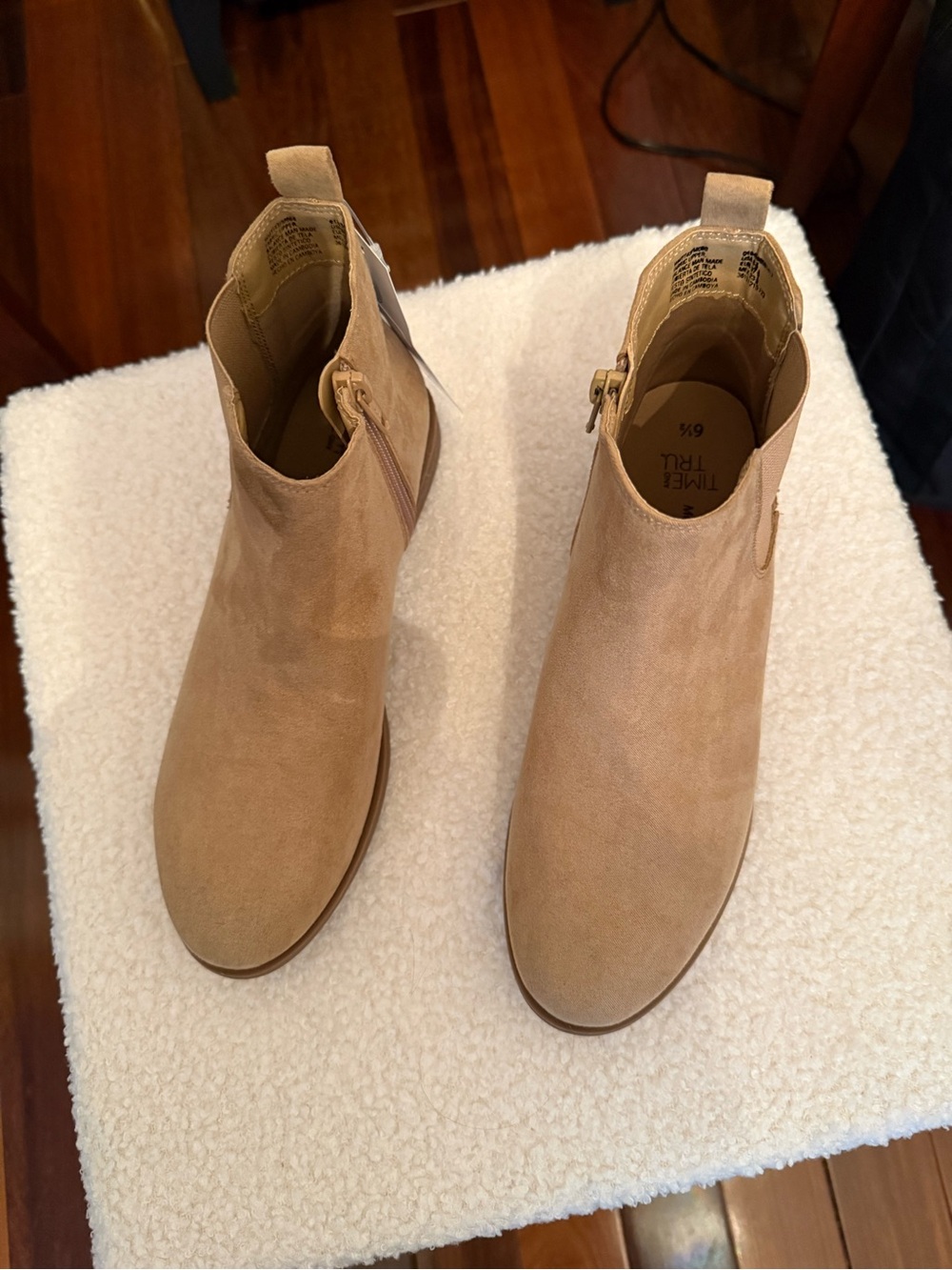 Time and Tru women’sTan Casual Slip-On Shoes